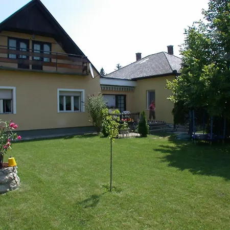 In Balaton 26641 Apartman *